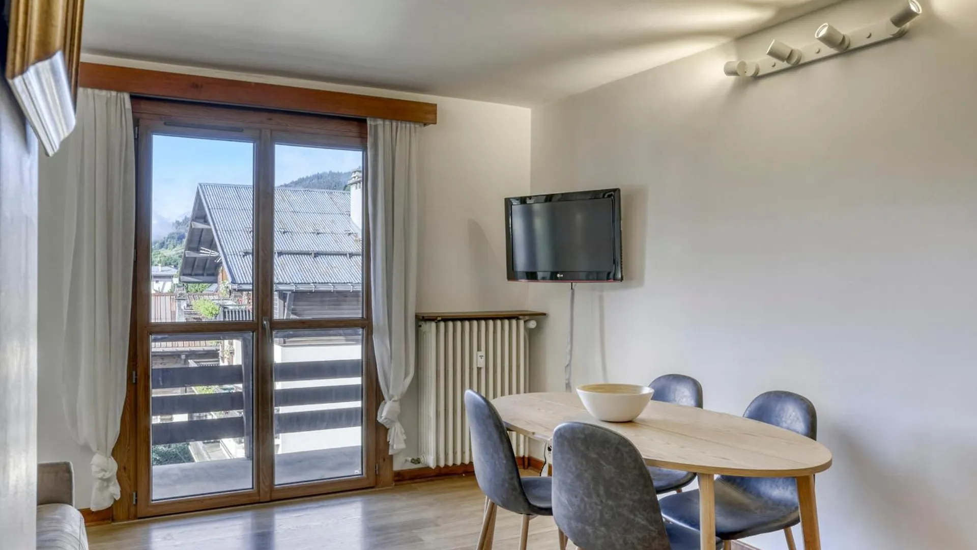 Appartement Renove Avec Balcon, Proche Pistes & Centre, 1 Chambre, Parking, Wi-Fi, 4 Pers - Megeve Jaillet - Fr-1-453-285